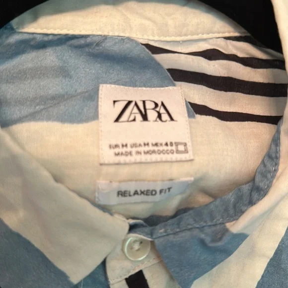 Zara patterned button down - Picture 2 of 2